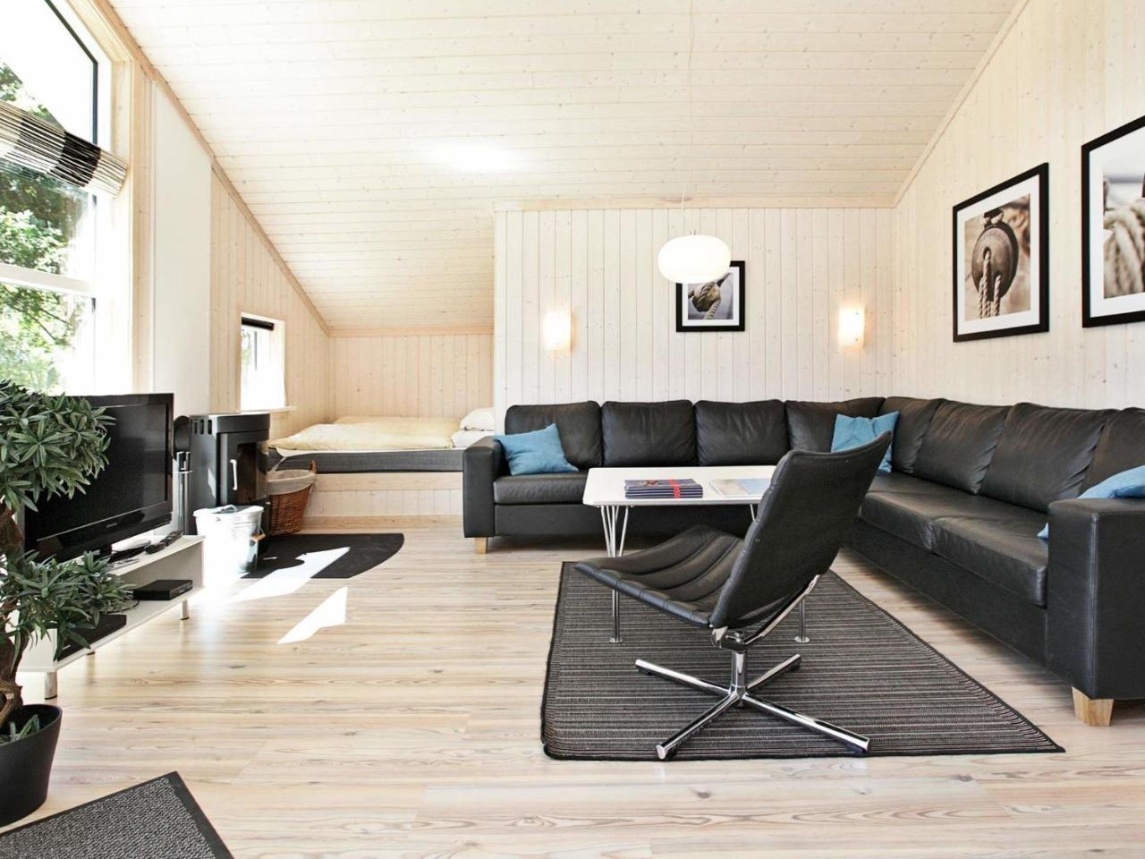 8 Person Holiday Home In Gro Enbrode Grossenbrode Exterior photo